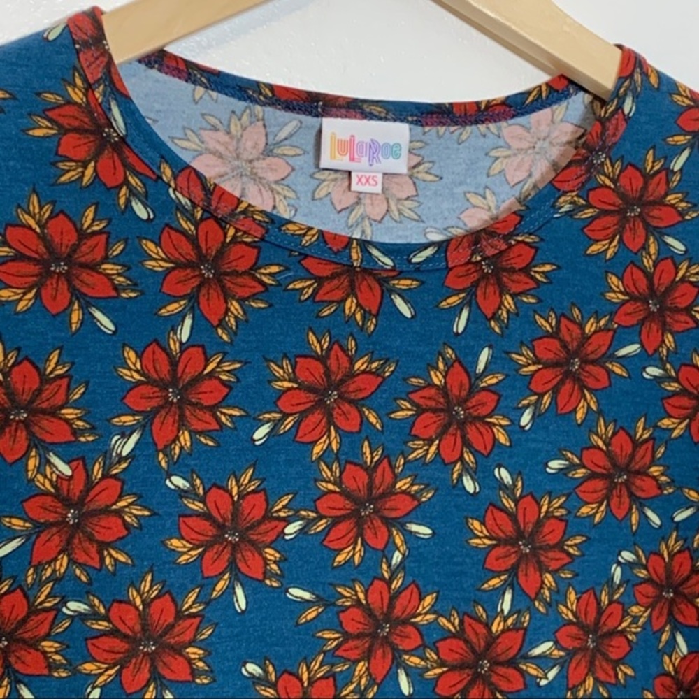 NWT LuLaRoe Irma style floral short sleeve blouse